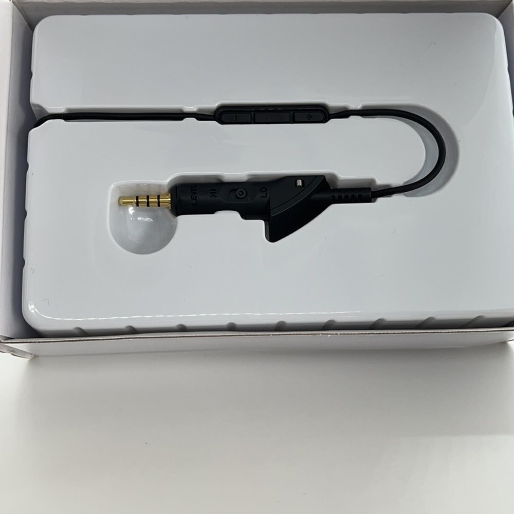 NIB Bose QC15 Remote & Microphone Accessory - Picture 5 of 5